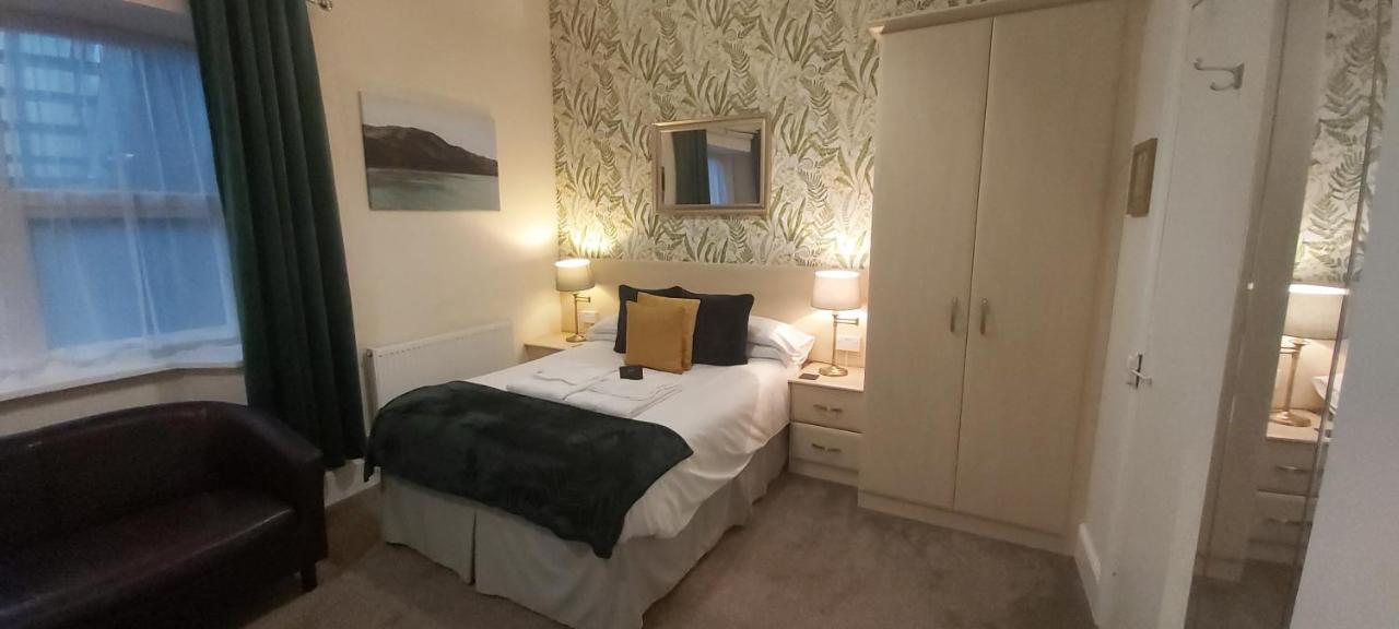 Hen Dy Bed and breakfast
