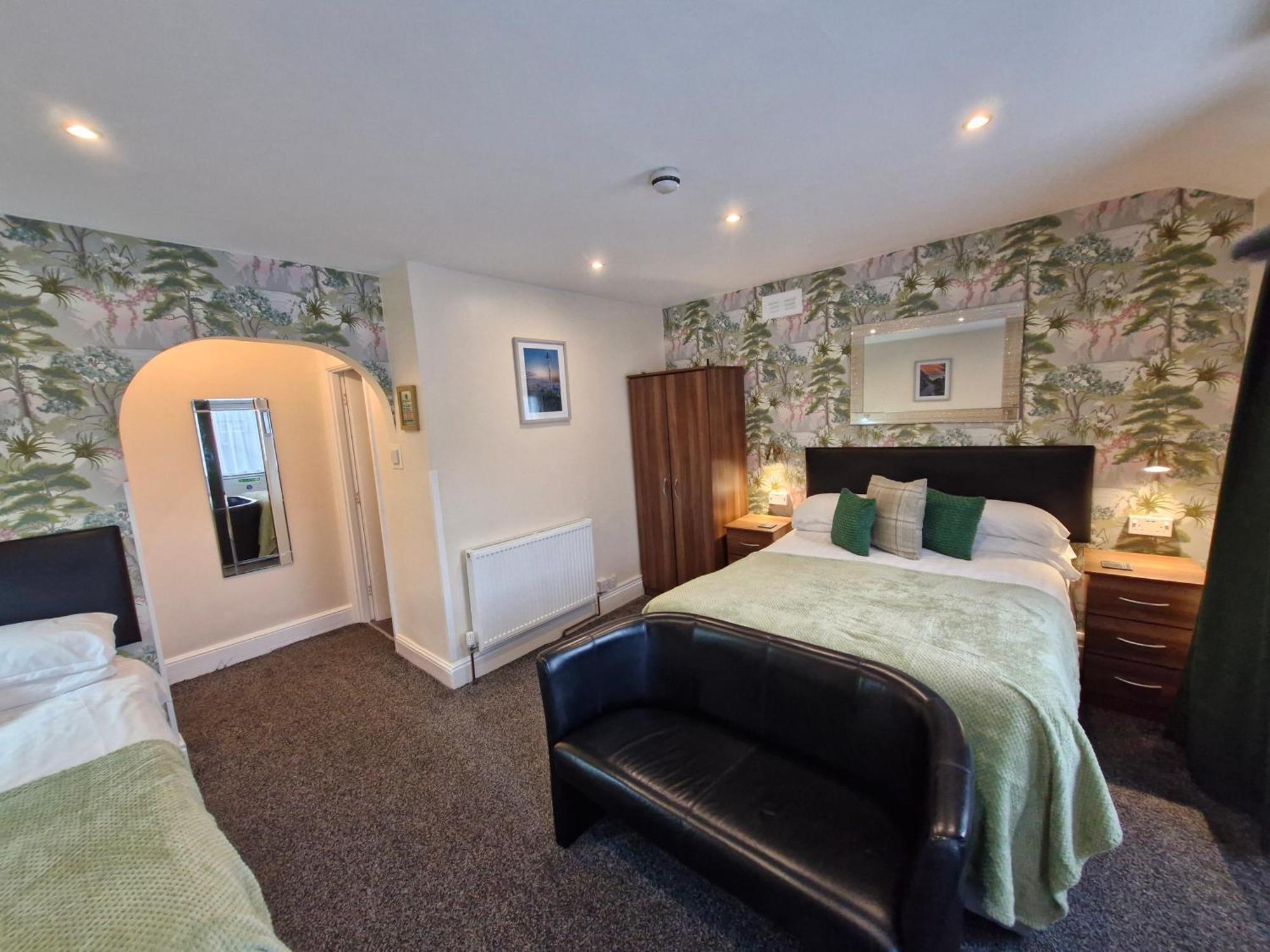 Bed & Breakfast Hen Dy 4*